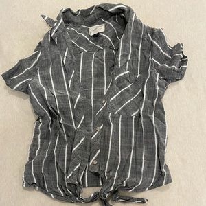 Universal Thread grey blouse